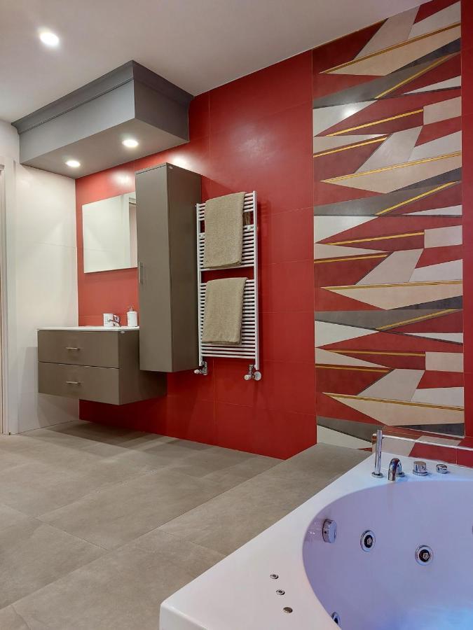 Sweet Home & Wellness Luxury Apartment Nettuno Exterior foto